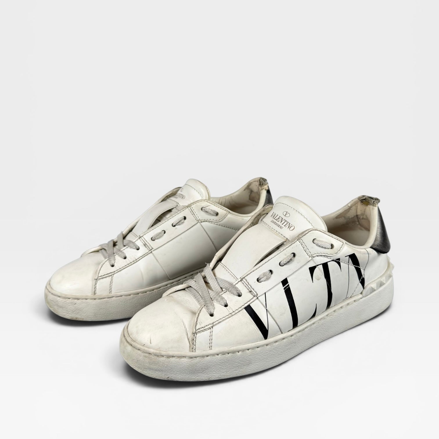Valentino Sneakers